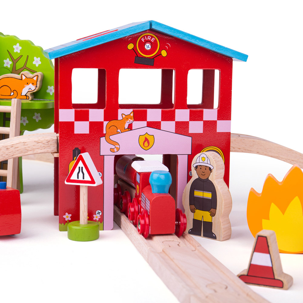 BigJigs Toys Rail Fire Station Train Set Image 5