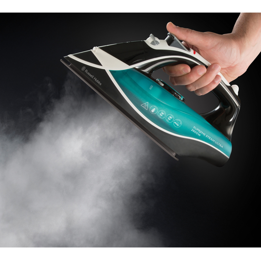 Russell Hobbs 23260 Supreme Steam Ultra Iron 2600W Image 2