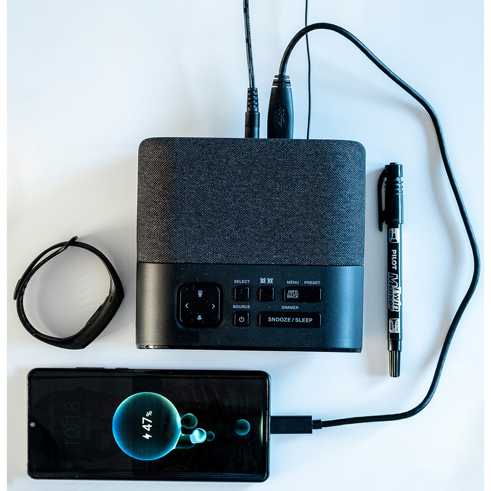 Groov-e Roma DAB and FM Alarm Clock Radio with USB Charging Image 7