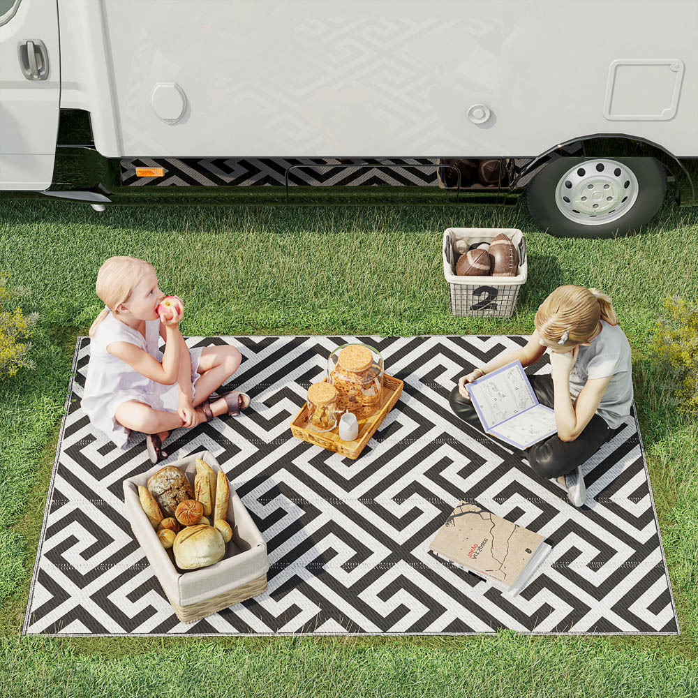 Outsunny Black and White Reversible Outdoor Rug 121 x 182cm Image 2