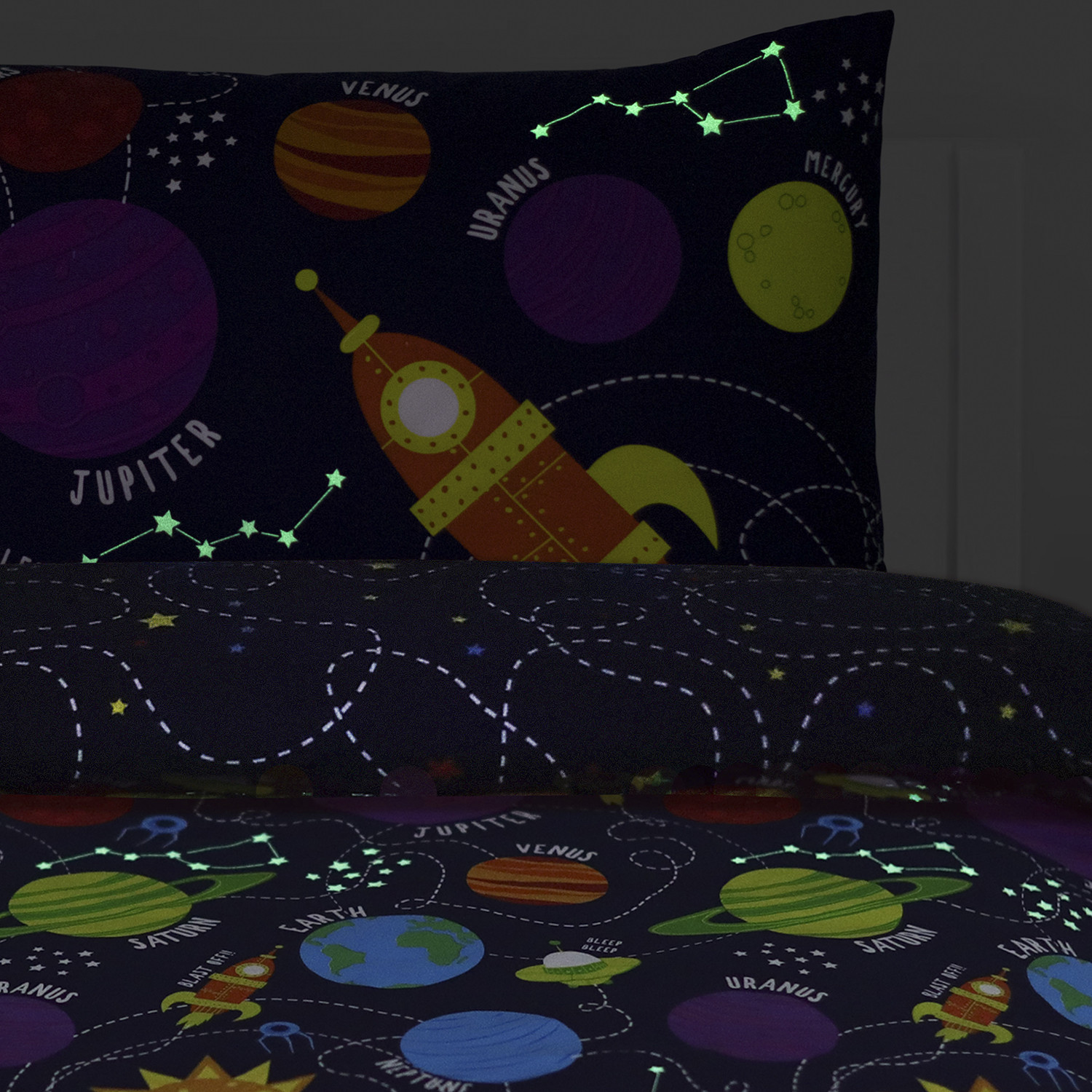 Sleep in Space Single Glow In The Dark Duvet Cover and Pillowcase Set Image 5