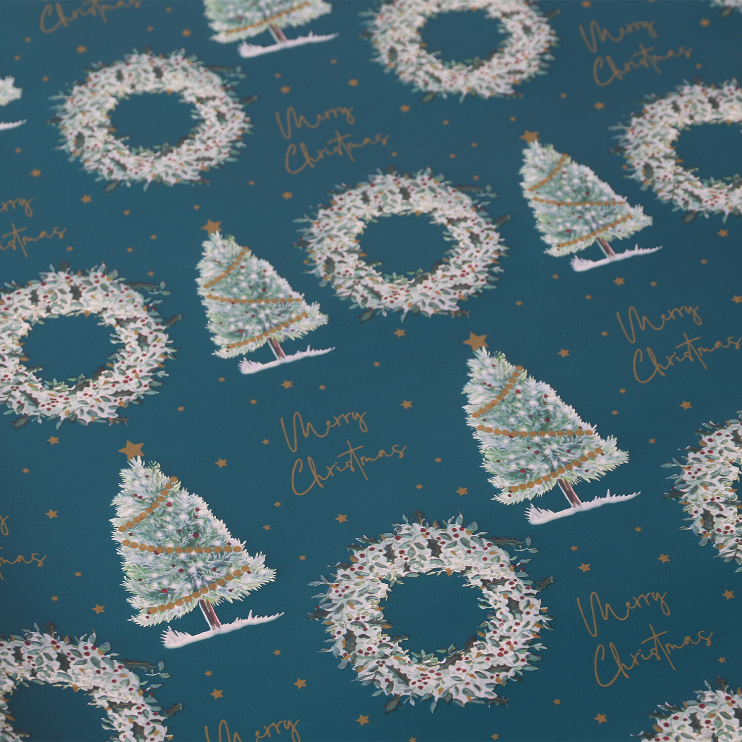 10m Traditional Christmas Wrap Image 6