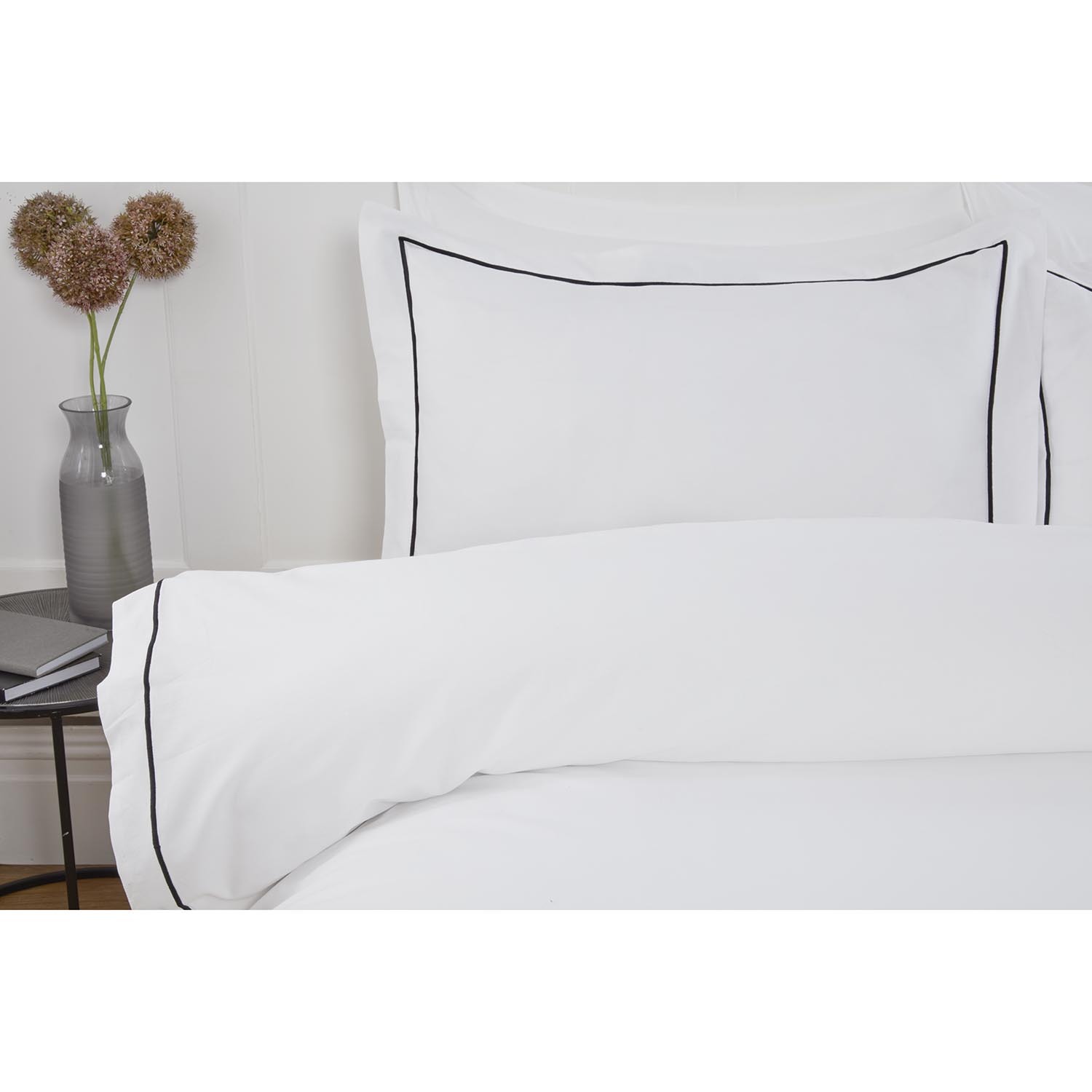 Oxford Bamboo Duvet Cover and Pillowcase Set - White / Superking Image 2