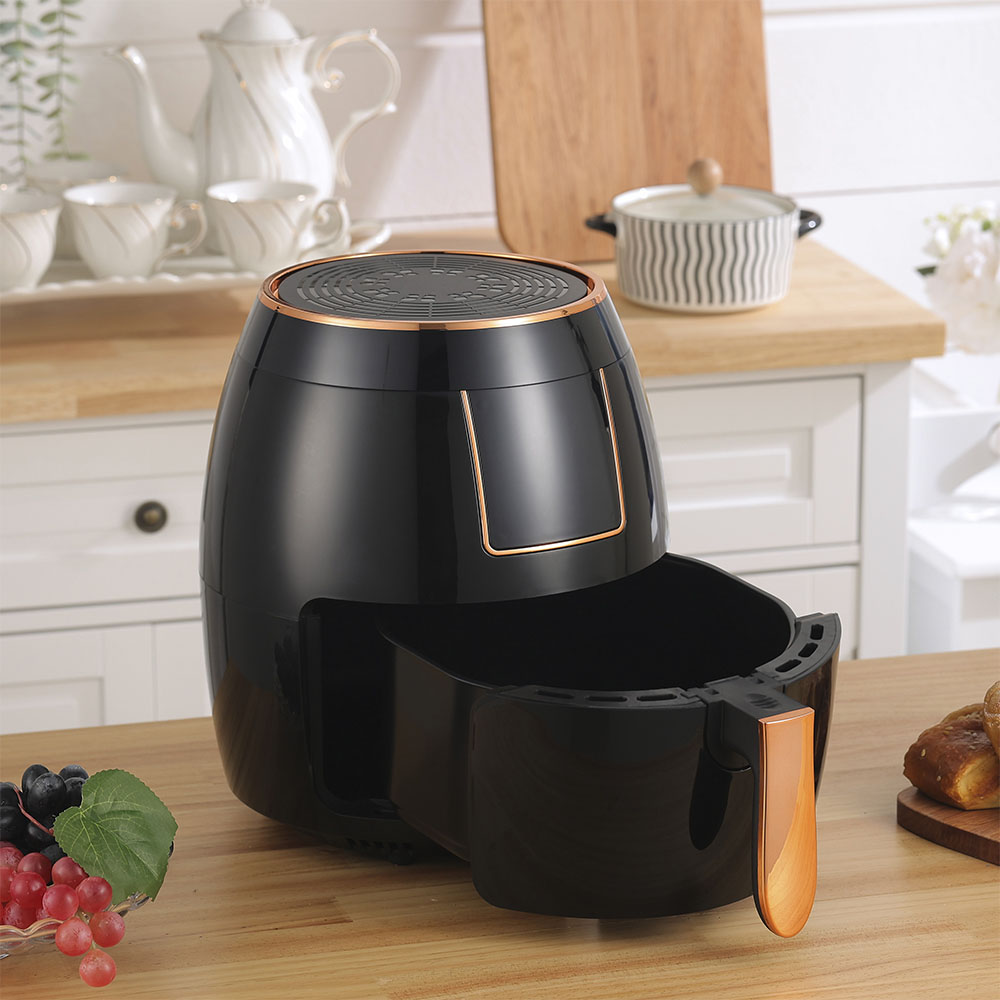 Living and Home DM0502 5L Black Digital Touchscreen Air Fryer 1300W Image 6