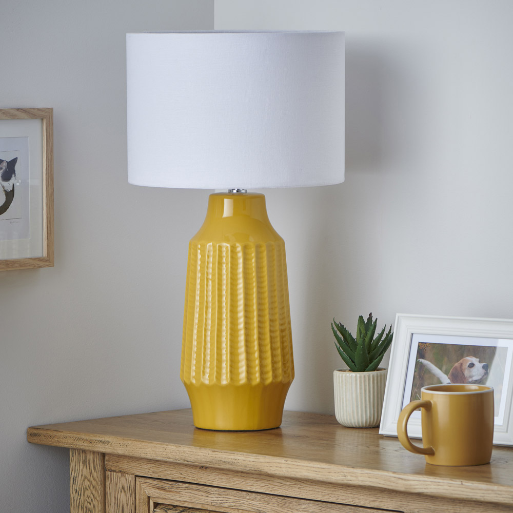 Wilko Ochre Ceramic Knit Base Table Lamp Image 2