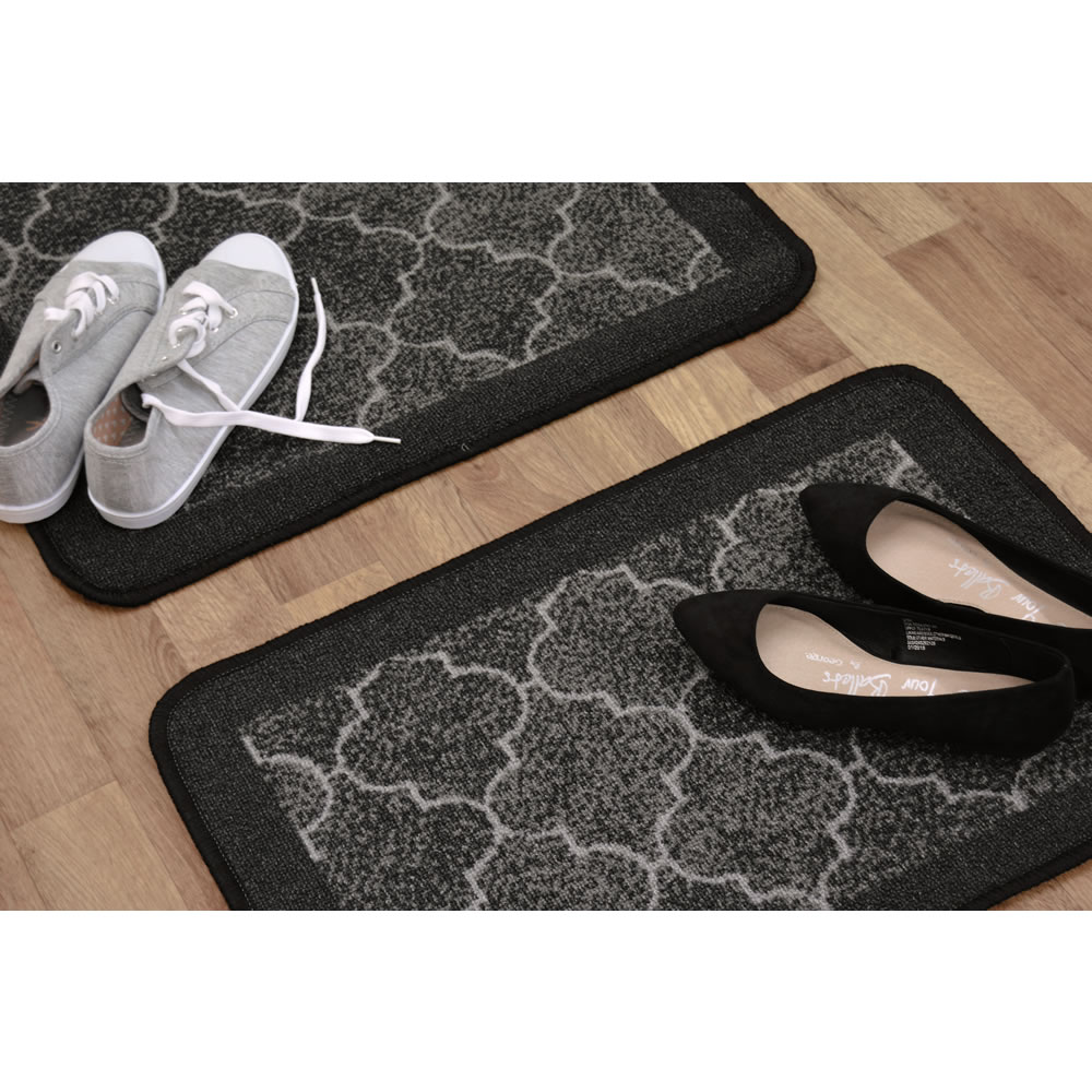 Spanish Tile Black Runner with Mat 57 x 150cm and 57 x 40cm Image 3