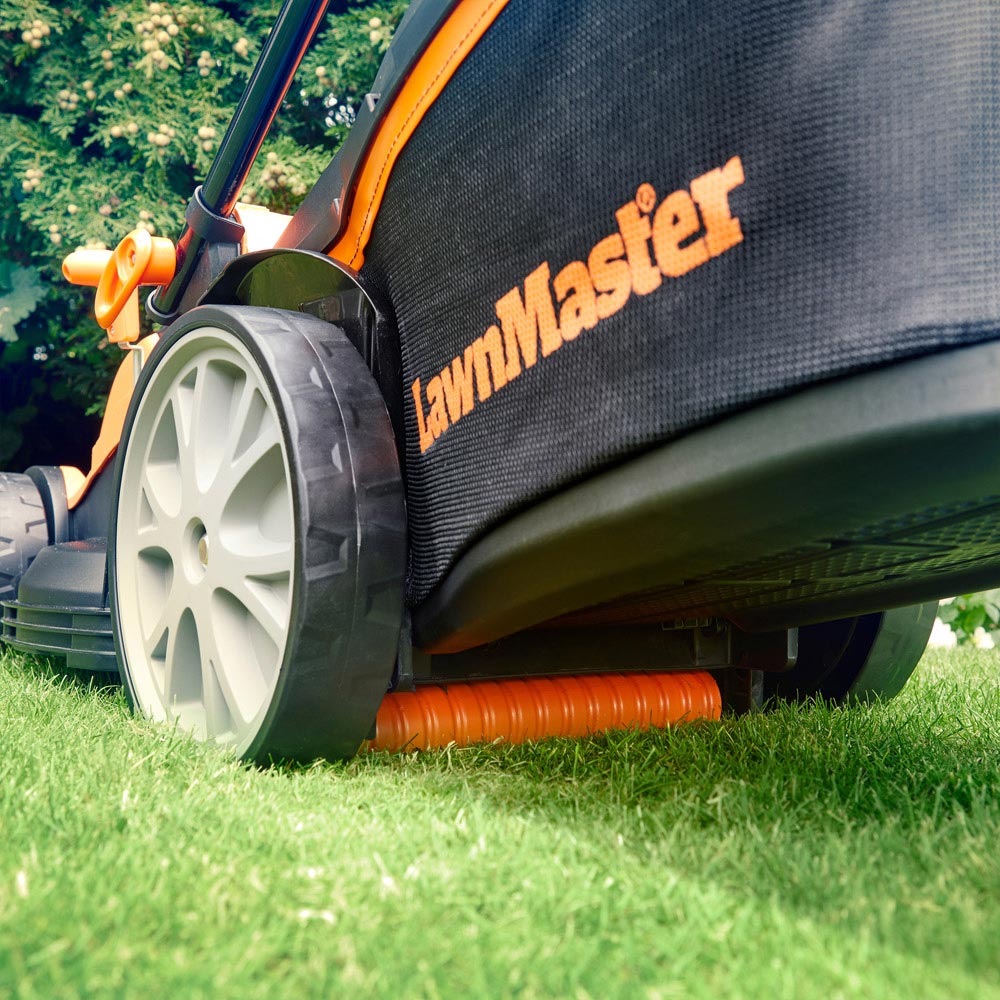 LawnMaster MEB1840M COMBO 1800W Hand Propelled 40cm Rotary Electric Lawn Mower with Line Trimmer Image 6