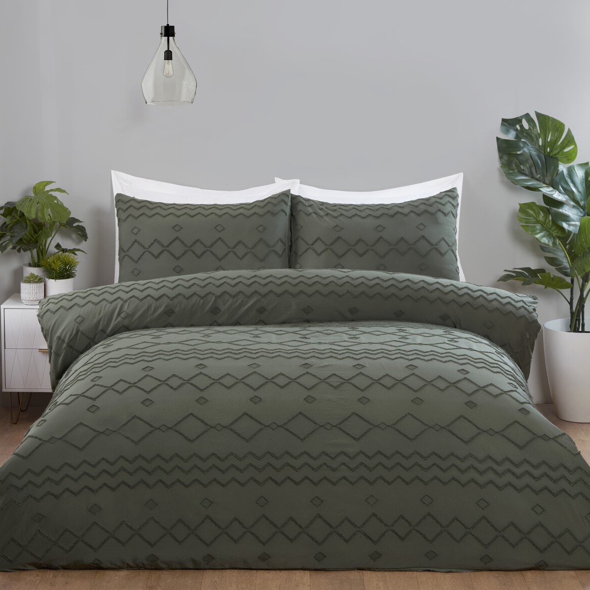 Adah Tufted Geo Duvet Cover and Pillowcase Set - Green / Double Image 1