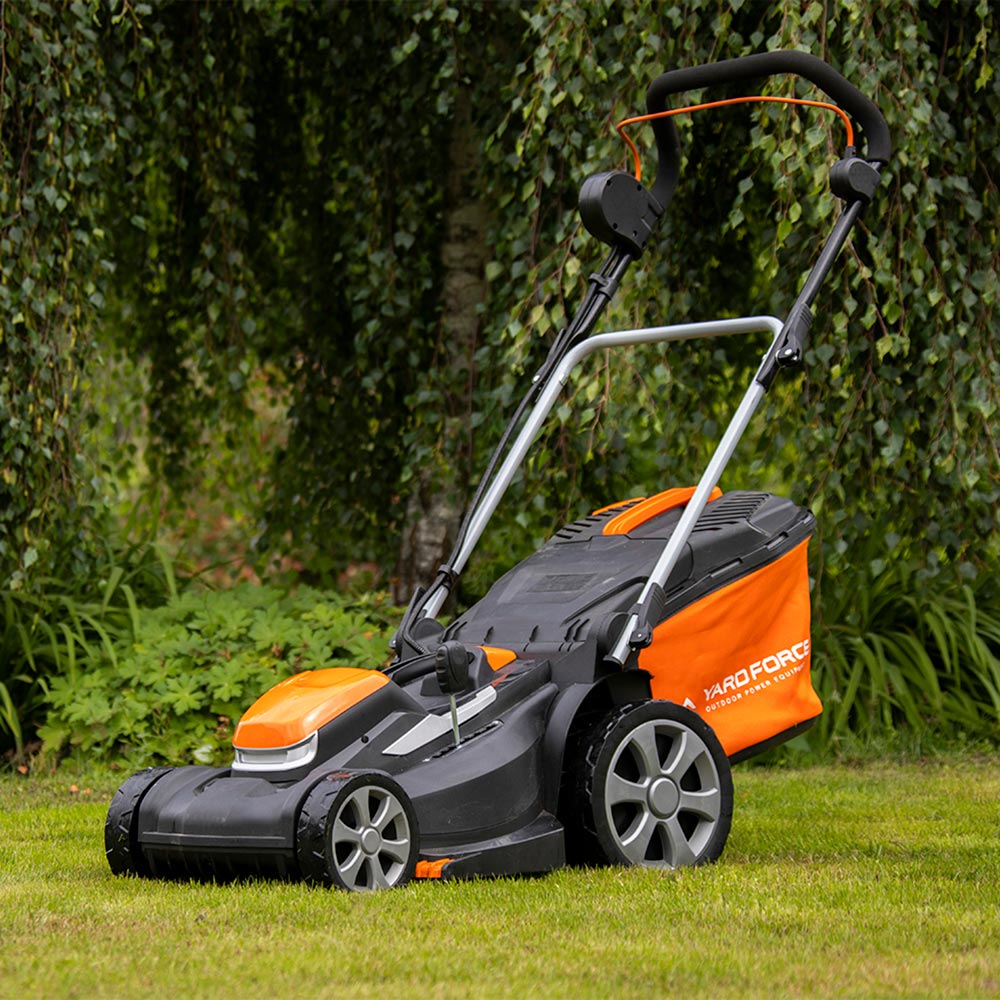 Yard Force LM G37A 40V 37cm Cordless Lawnmower Image 2