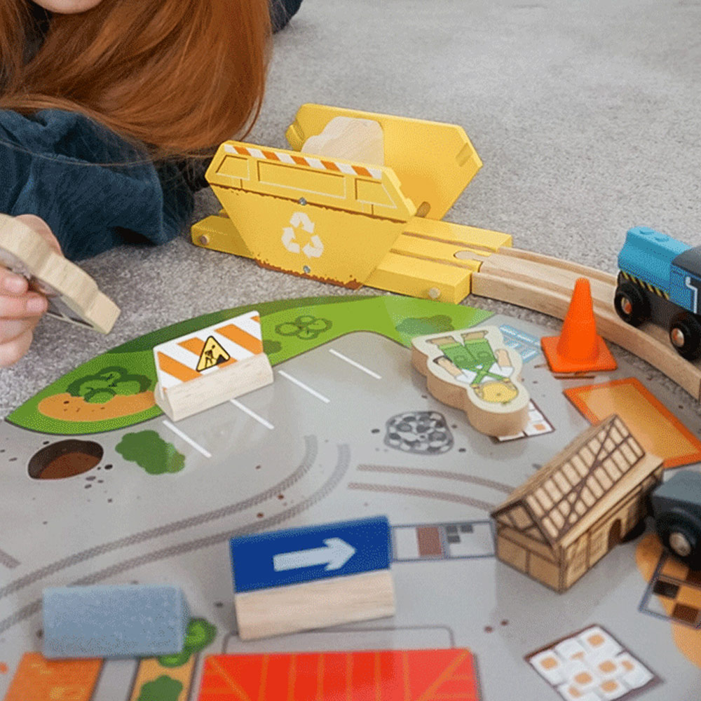 BigJigs Toys Rail Construction Train Set Image 5