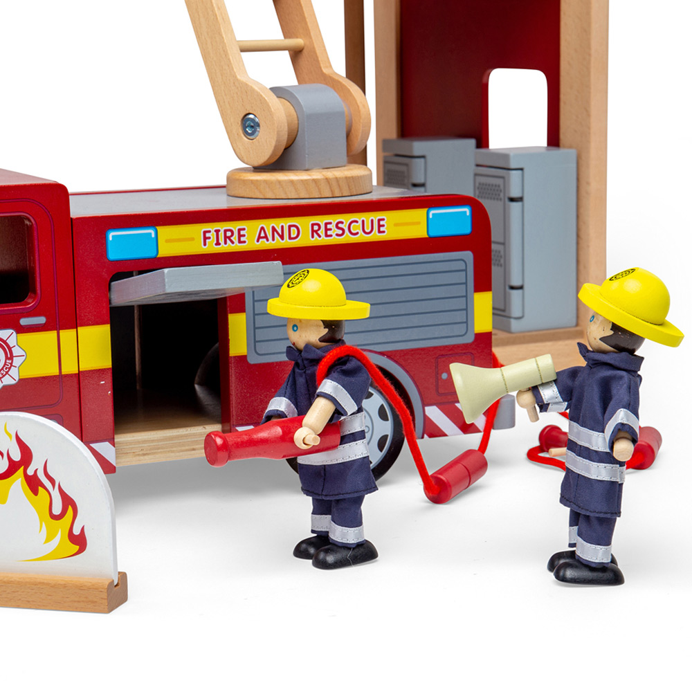 Tidlo Wooden Fire Station Toy Bundle Image 4