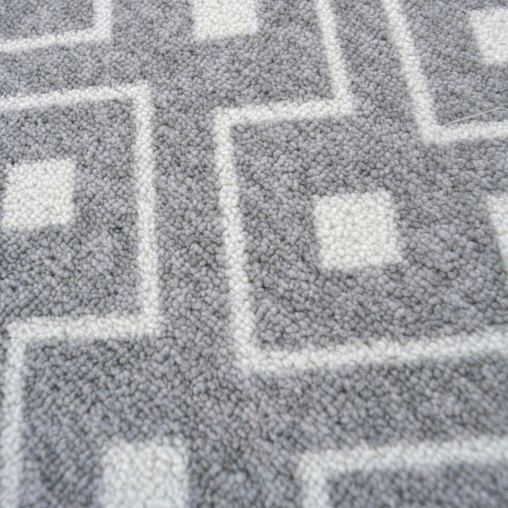 Homemaker Relay Grey Geometric Mat and Runner Set 57 x 30cm and 57 x 230cm Image 2