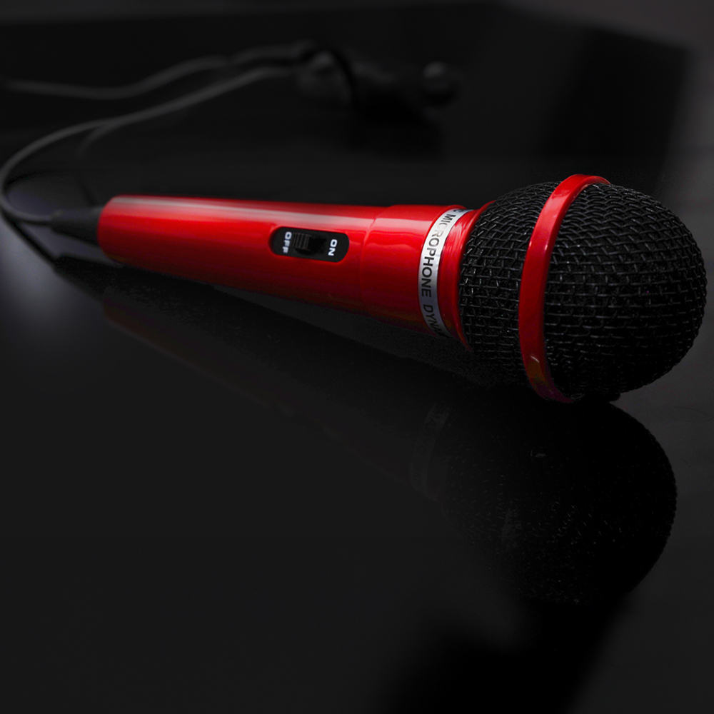 Mr Entertainer Red Dynamic Handheld Karaoke Microphone Image 2