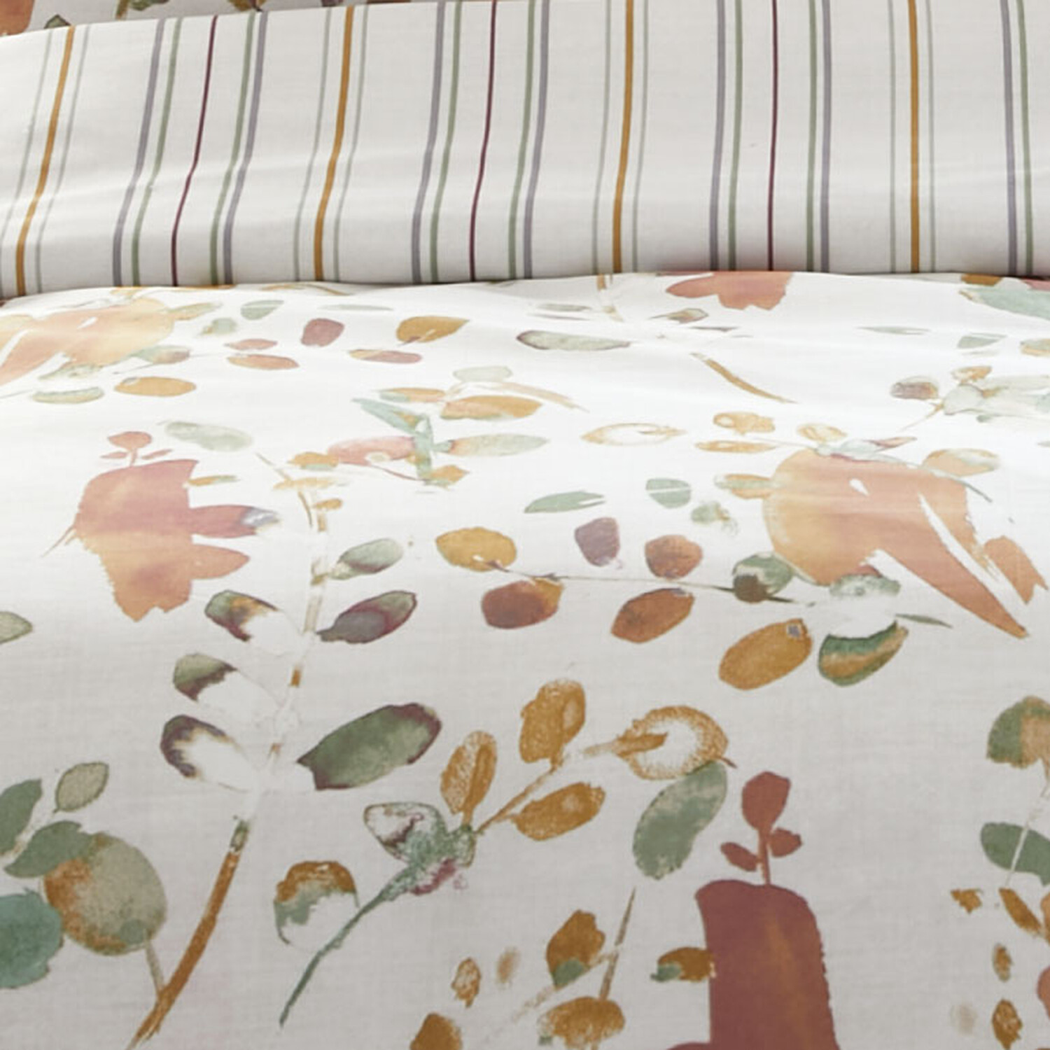 Gaia Botanical Duvet Cover and Pillowcase Set - Rust / Double Image 4