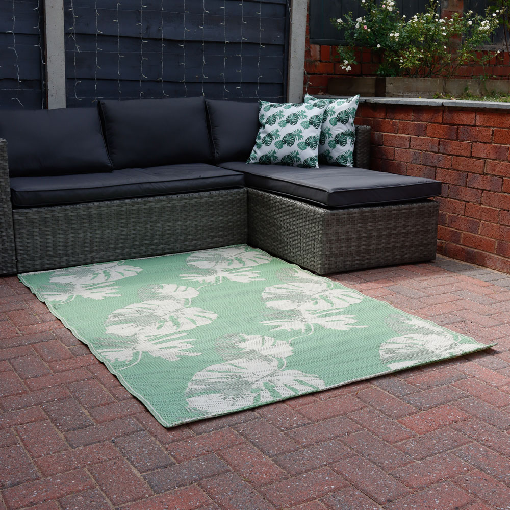 Streetwize Bali Palm Reversible Outdoor Rug 120 x 180cm Image 3