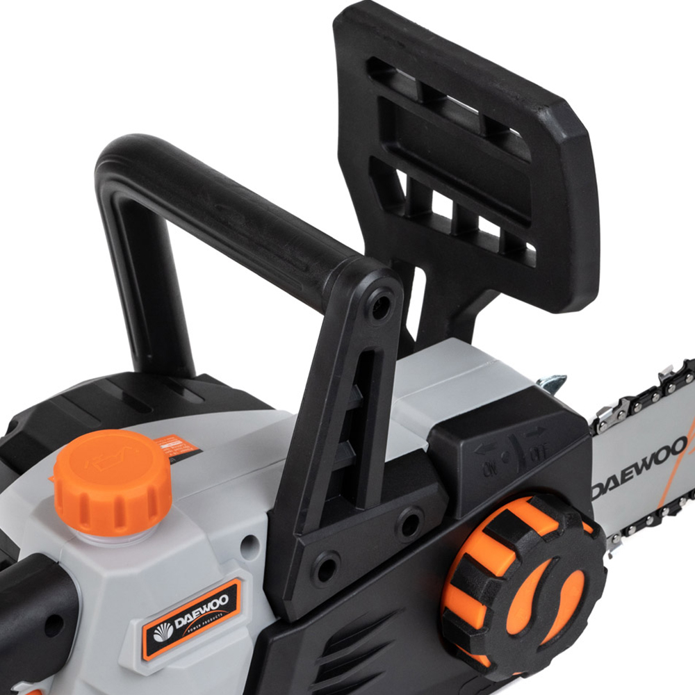 Daewoo U-Force Cordless Chainsaw with 2 x 2.0Ah Battery Charger 25cm Image 3