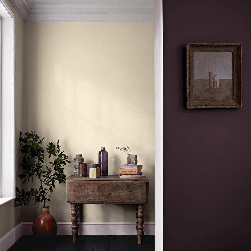 Crown Breatheasy Walls & Ceilings Ivory Cream Silk Emulsion Paint 2.5L Image 5