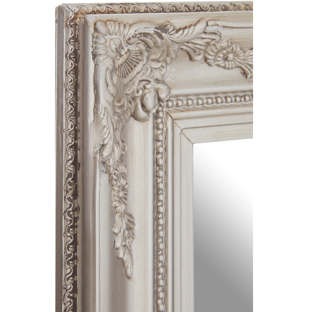Premier Housewares Classic Silver Wall Mirror Image 3