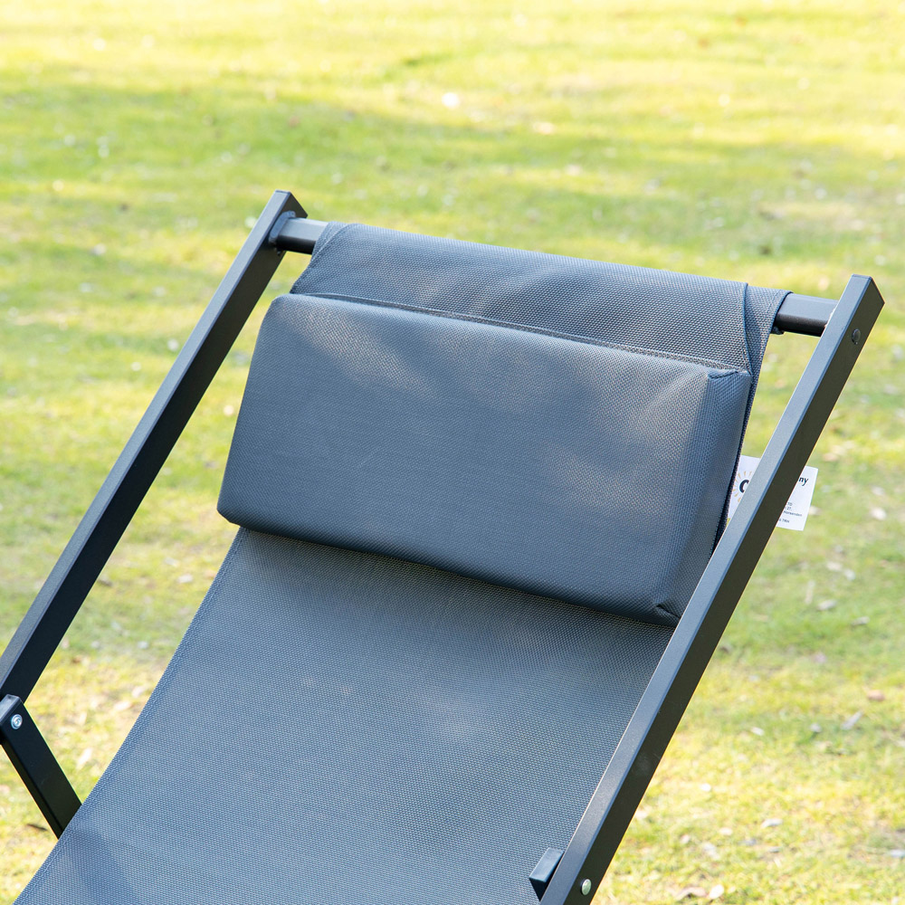 Outsunny Set of 2 Grey Foldable Deck Chairs Image 3