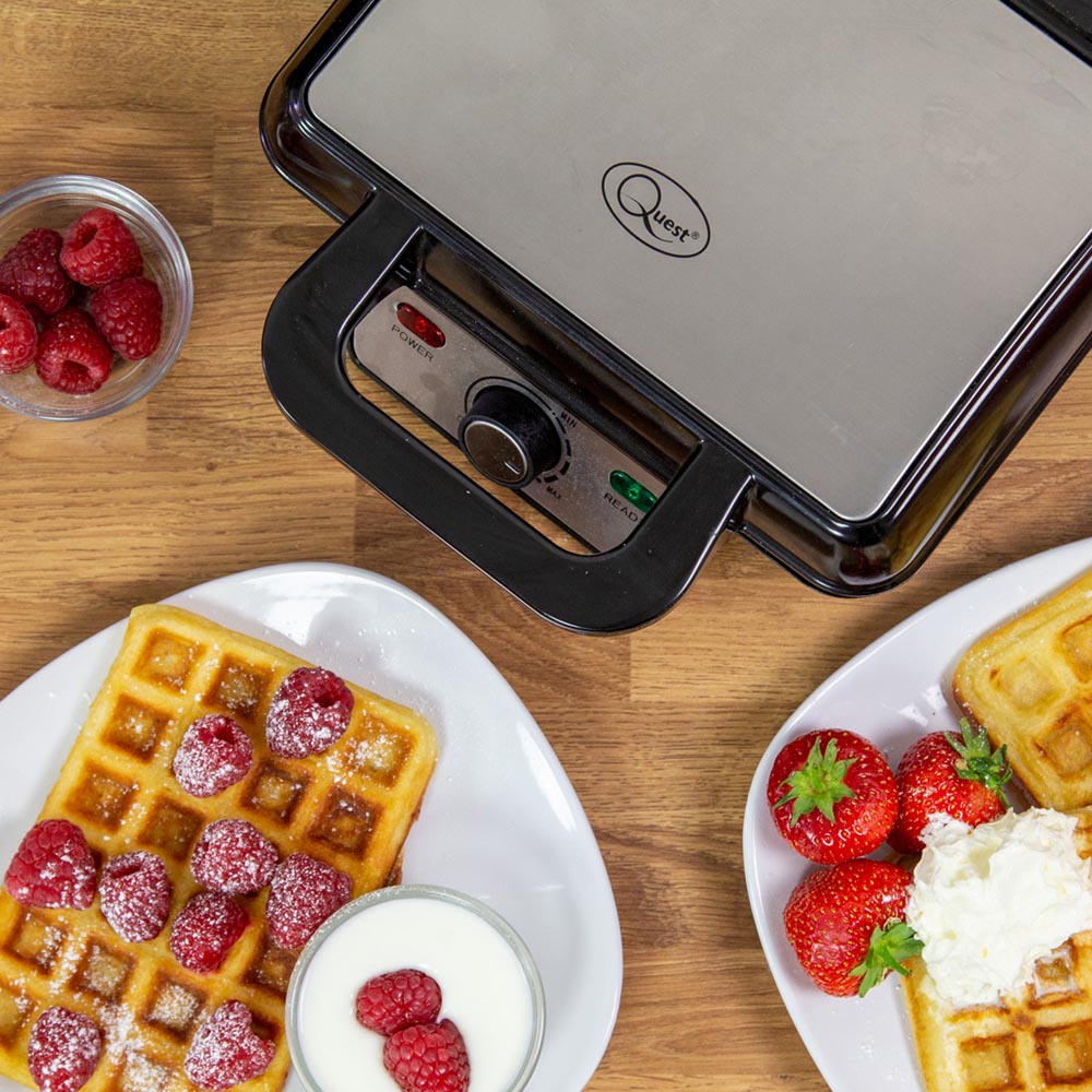 Quest Black and Silver 2 Slice Waffle Maker 1000W Image 5