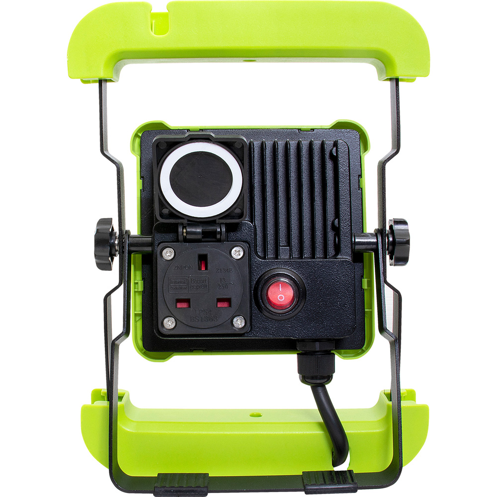 Luceco Foldable Compact Work Light with 13A Power Socket Image 6