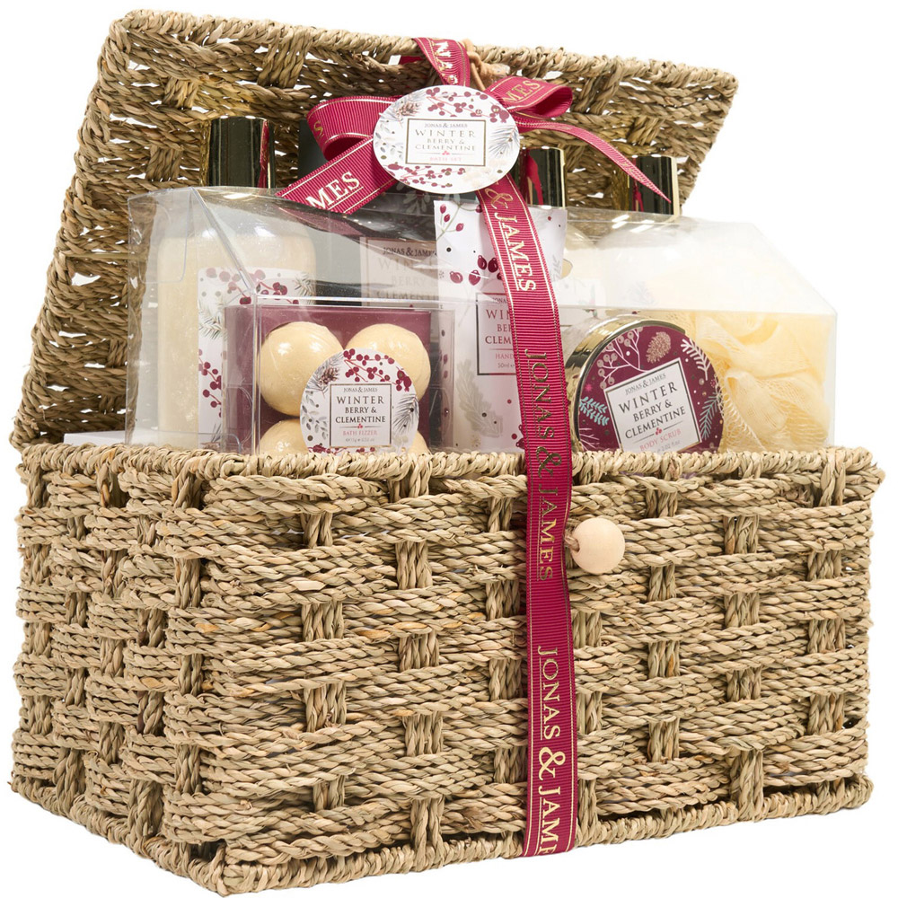 Winter Berry and Clementine Hamper Image 1
