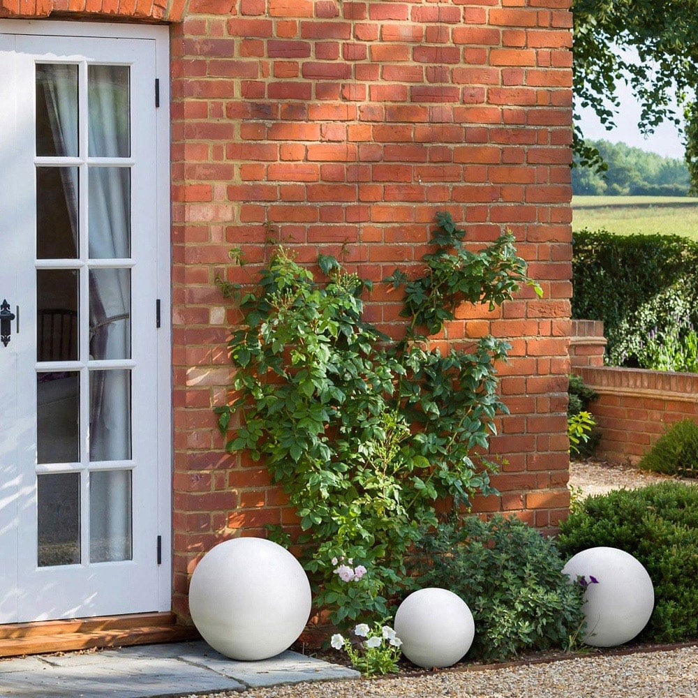 wilko Concrete Effect White Washed Outdoor Garden Decorative Ball 28cm Image 3