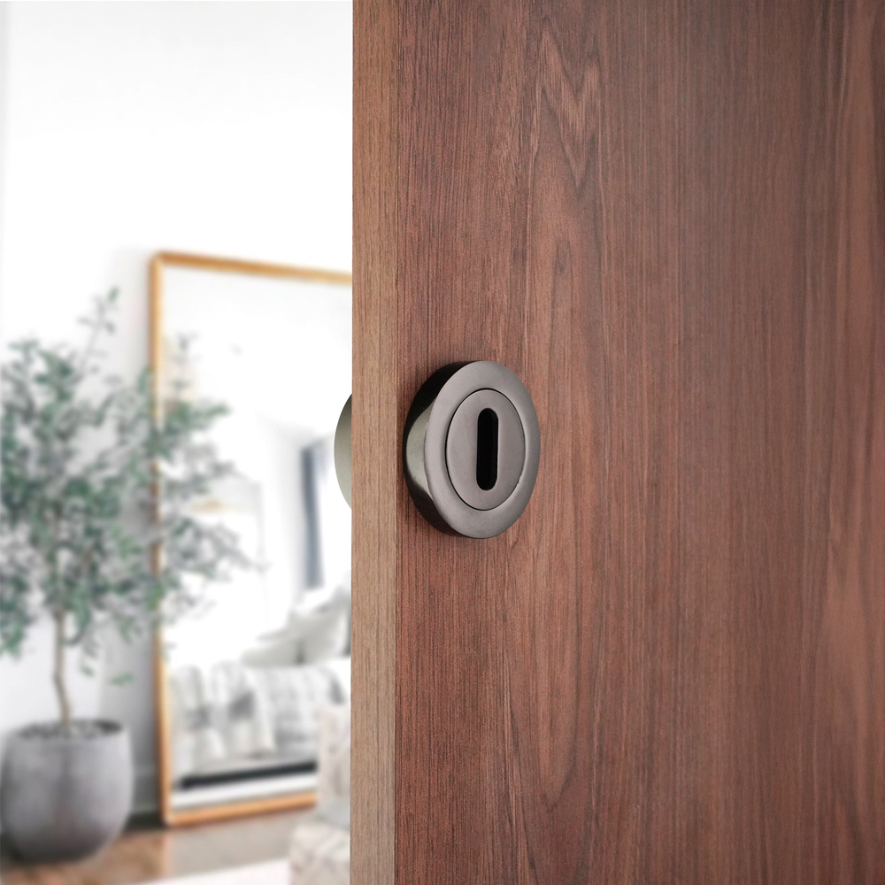 Spira Brass Black Nickel Oval Standard Escutcheon 2 Pack Image 2