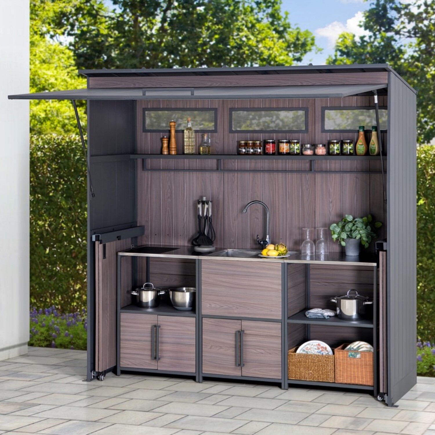Fleetwood Outdoor Kitchen with Door Image 2