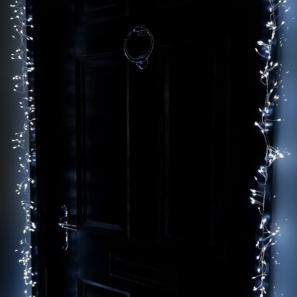 Samuel Alexander 880 Cool White LED Christmas Door Lights Image 4