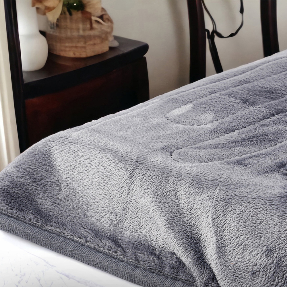 Geepas Warm Flannel Electric Heated Throw 130 x 160cm Image 2
