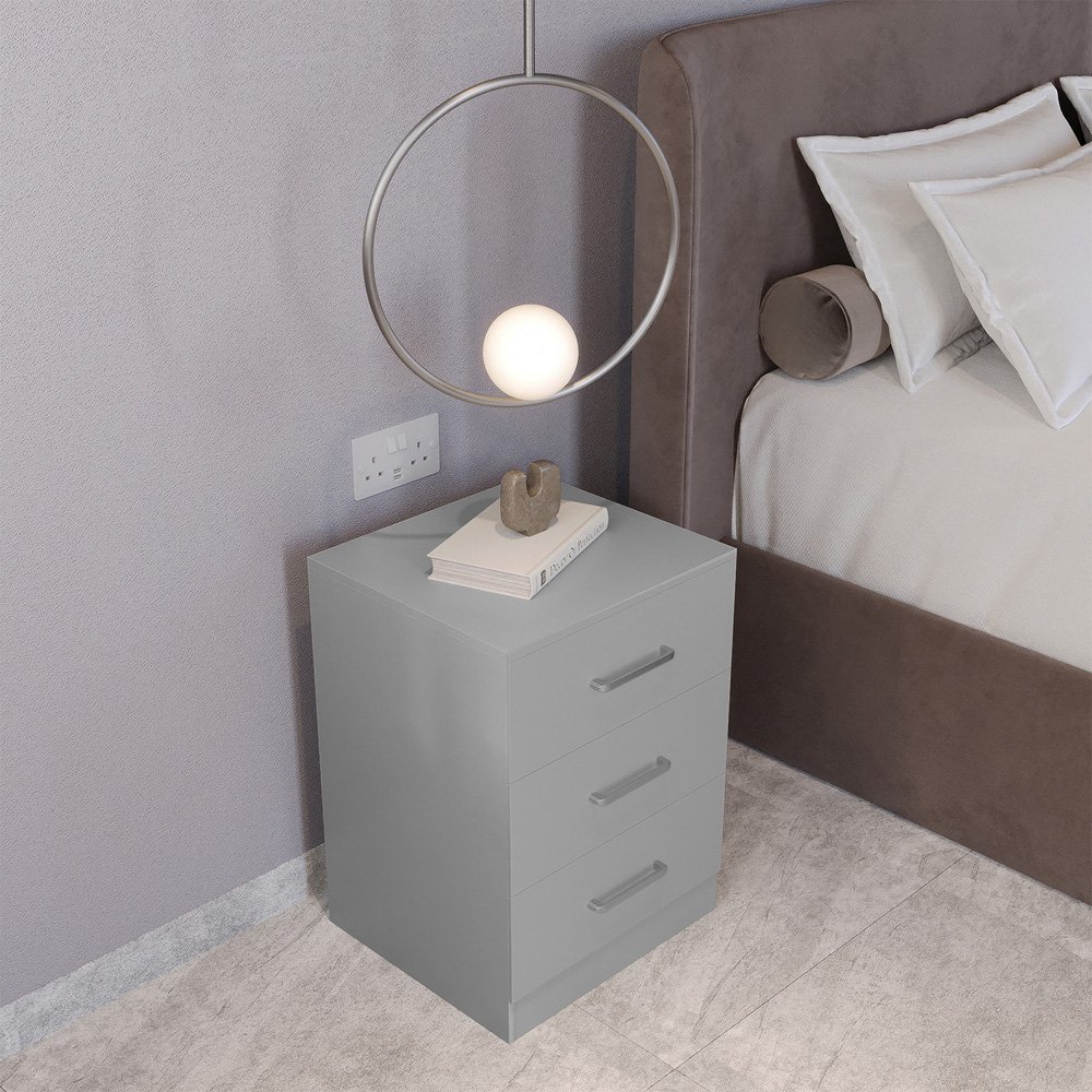 Seconique Dakota 3 Drawer Light Grey Bedside Table Image 8