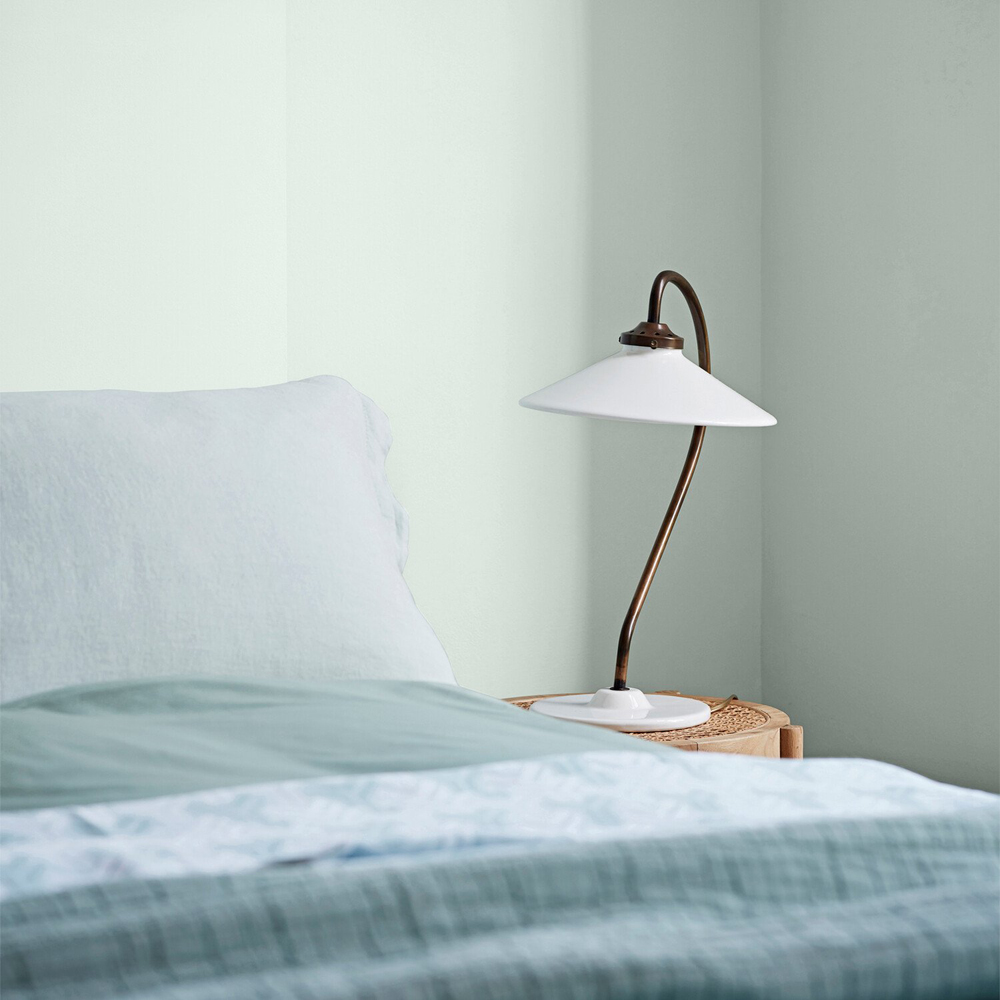 Crown Easyclean Botanical Extract Matt Emulsion Multisurface Paint 2.5L Image 4