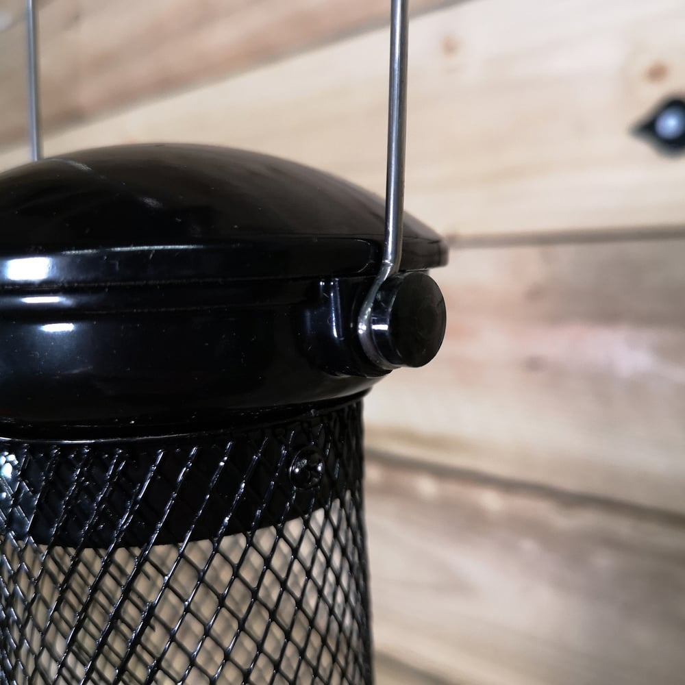 Tom Chambers Heavy Duty Flick and Click Wild Bird Sunflower Hearts Feeder Image 4