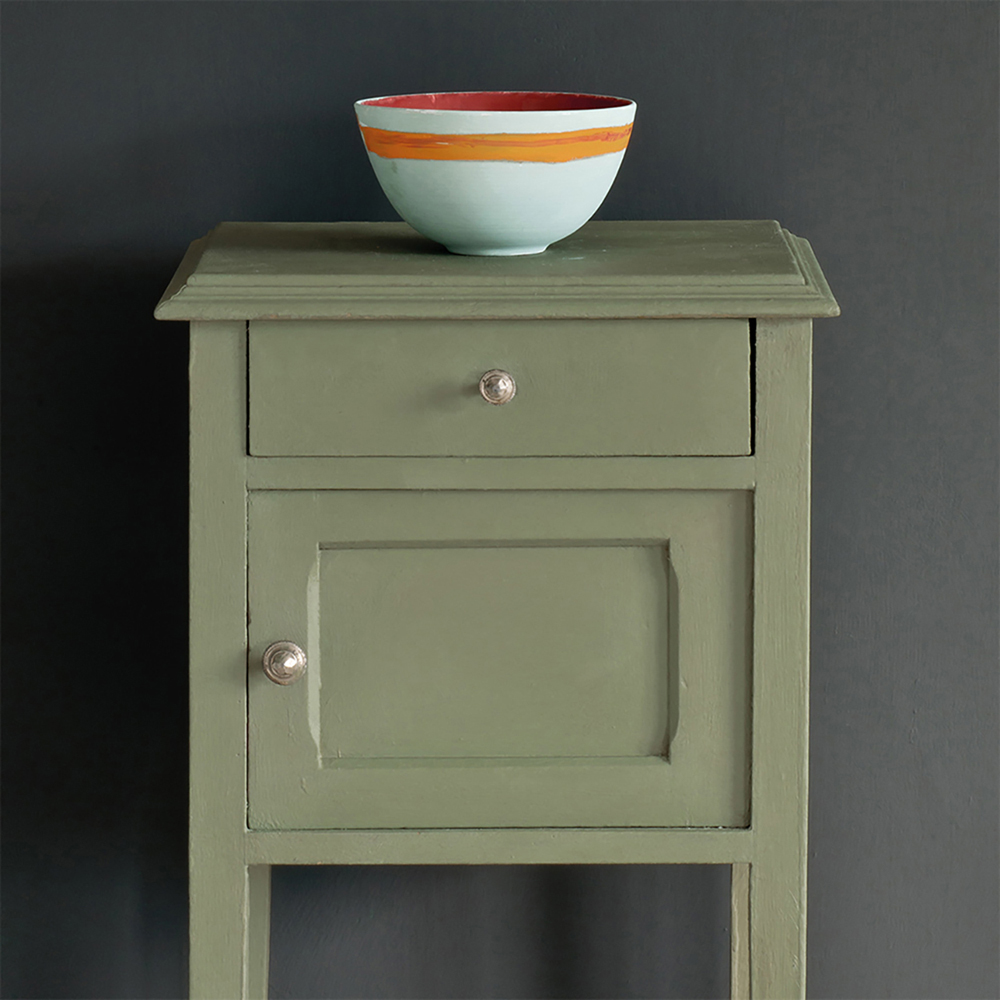 Annie Sloan Chateau Grey Matt Chalk Paint 1L Image 4