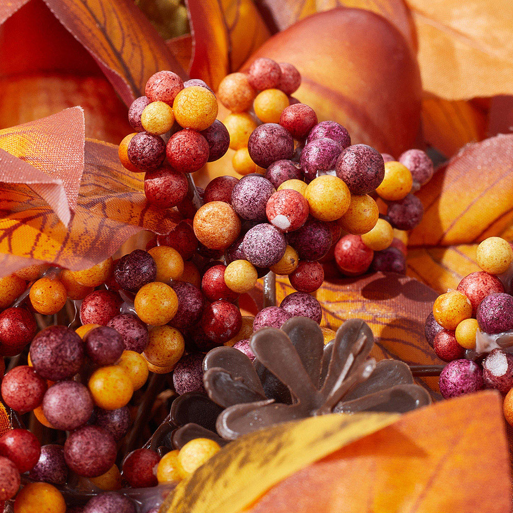 Living and Home Halloween Artificial Maple Leaf and Berry Wreath 50cm Image 5