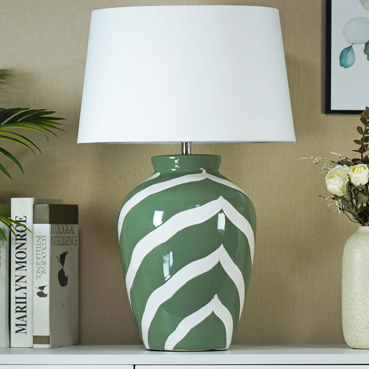 Laurel Table Lamp Green Image 5