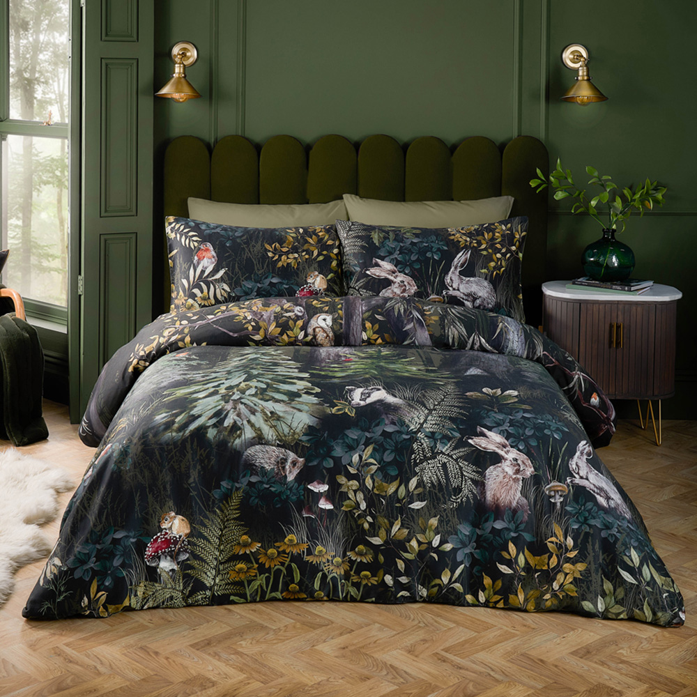 Paoletti Super King Size Black Sherwood Forest Cotton Printed Duvet Cover Set Image 1