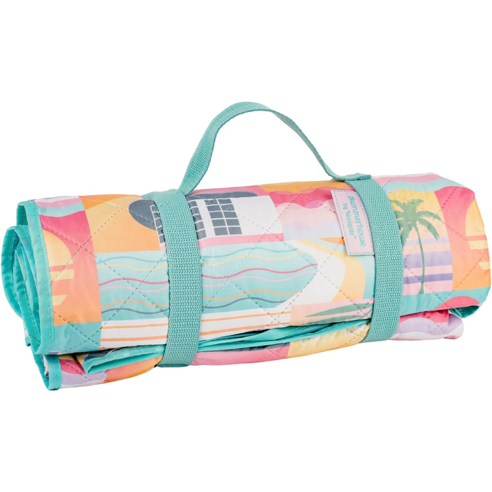 Navigate Coconut Grove Double Ocean Drive XL Quilted Blanket Image 1