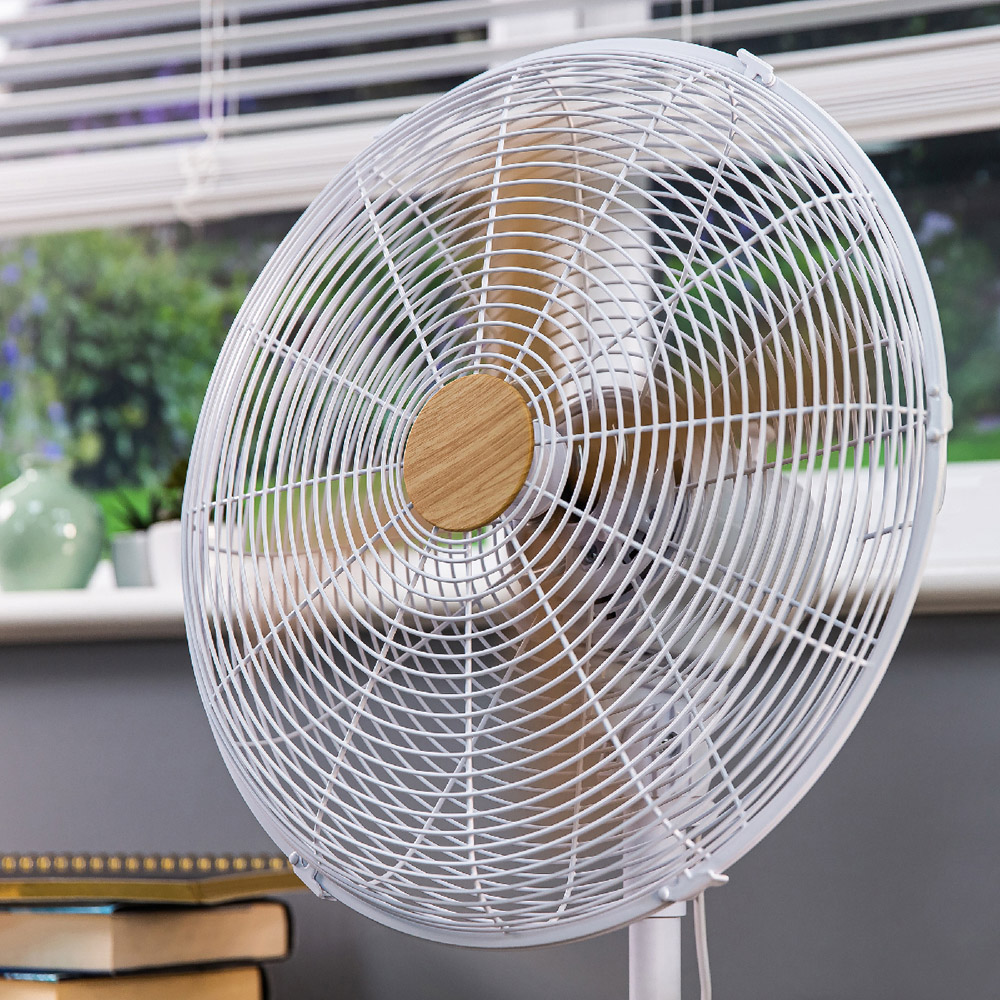Russell Hobbs White Scandi Style Height Adjustable Oscillating Pedestal Fan 16 inch Image 4