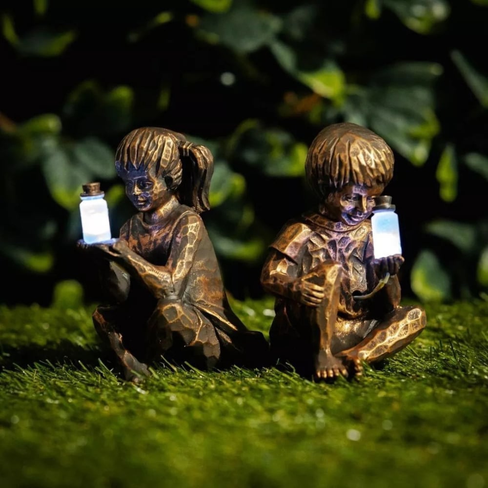 Garden Mile Boy and Girl Solar LED Garden Ornaments 2 Pack Image 2
