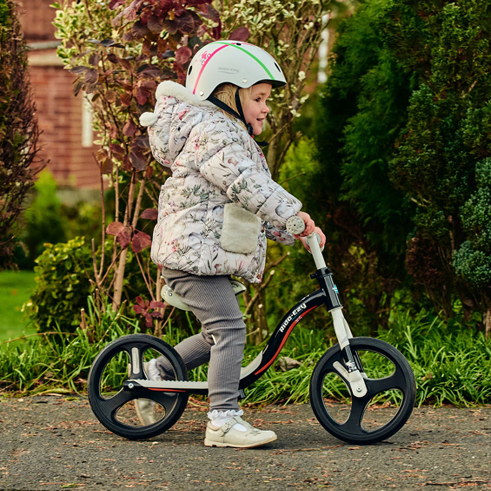 Ride-Ezy Go Glo Black Silver 2 Wheel Balance Bike Image 4