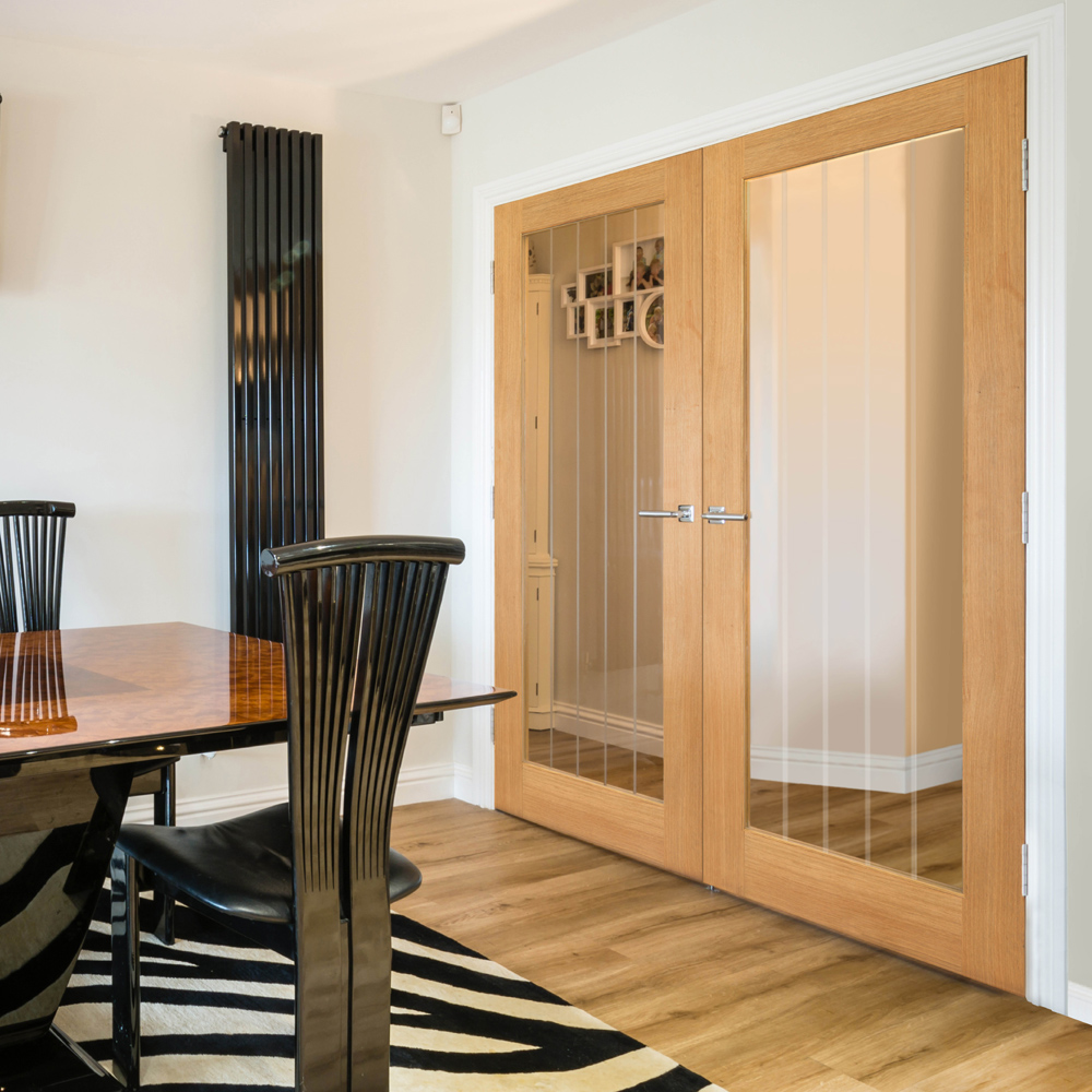 JB Kind Thames Cottage Oak 1 Glazed Internal Door 1981 x 686mm Image 2
