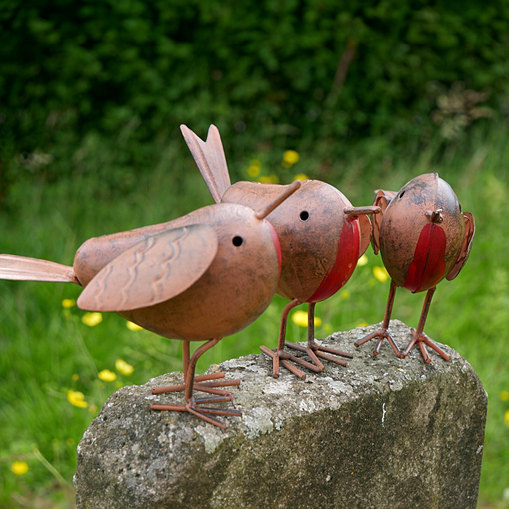 Marco Paul Metal Robin Garden Ornament 3 Pack Image 3