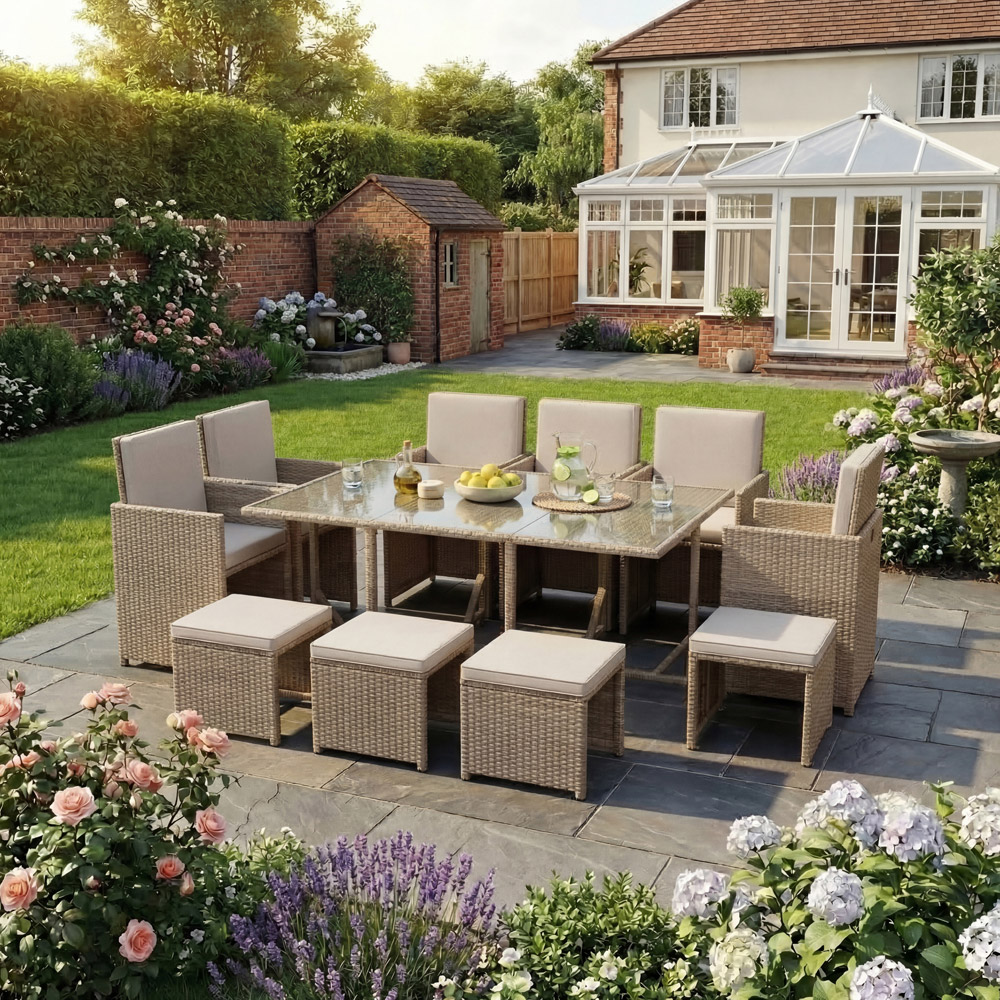 GARDEN VIDA Cuba 10 Seater Natural PE Rattan Garden Dining Set Image 4