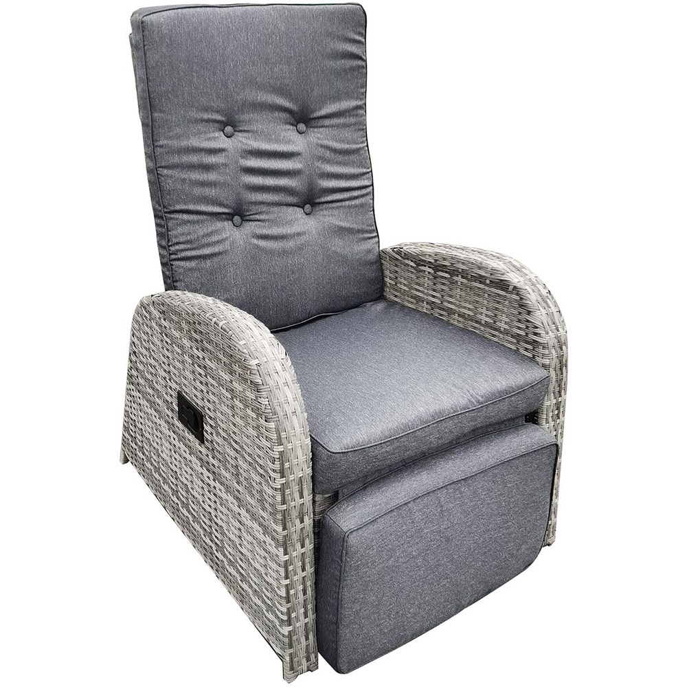 Malay Deluxe Malay New Hampshire Grey Wicker Reclining Chair Image 4
