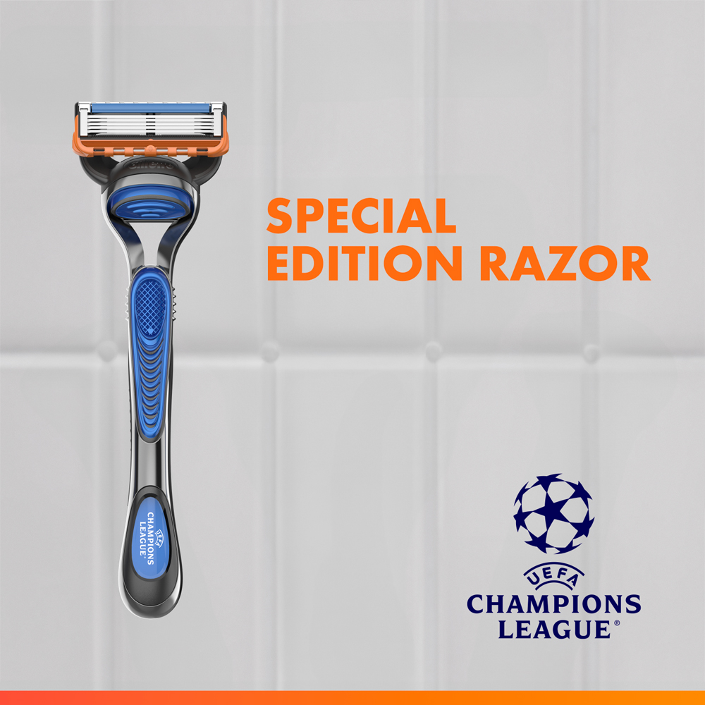 Gillette Fusion5 UEFA Champions League 6 Piece Shaving Kit Image 4