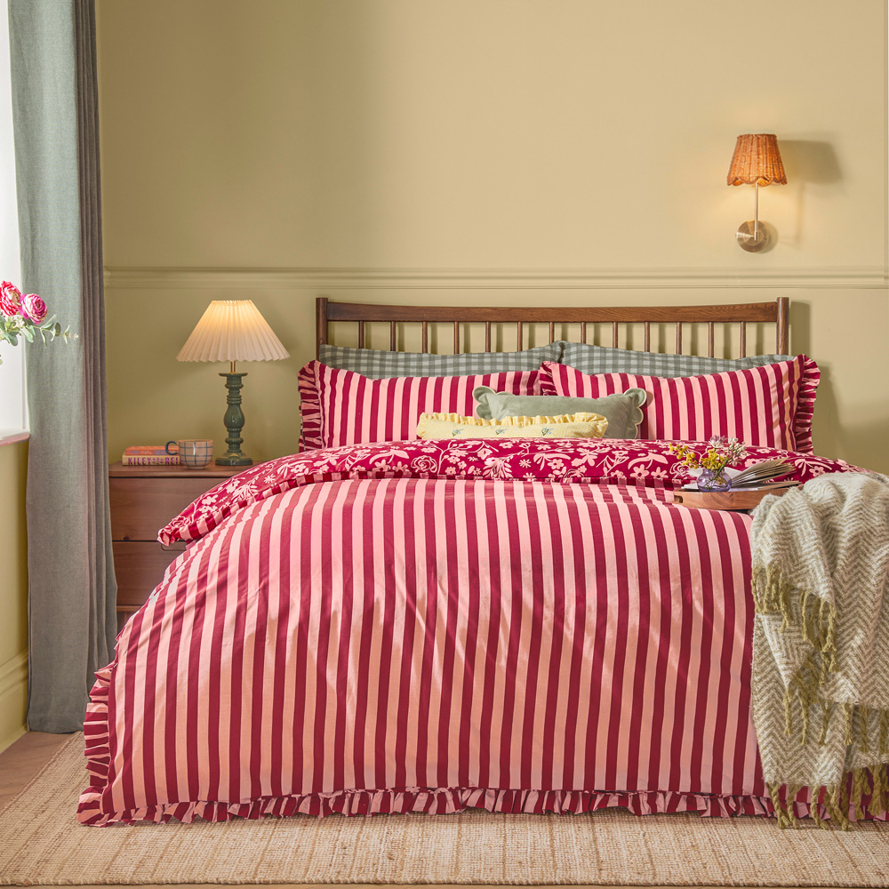 Furn Posie Double Berry Frilled Reversible Duvet Cover Set Image 2