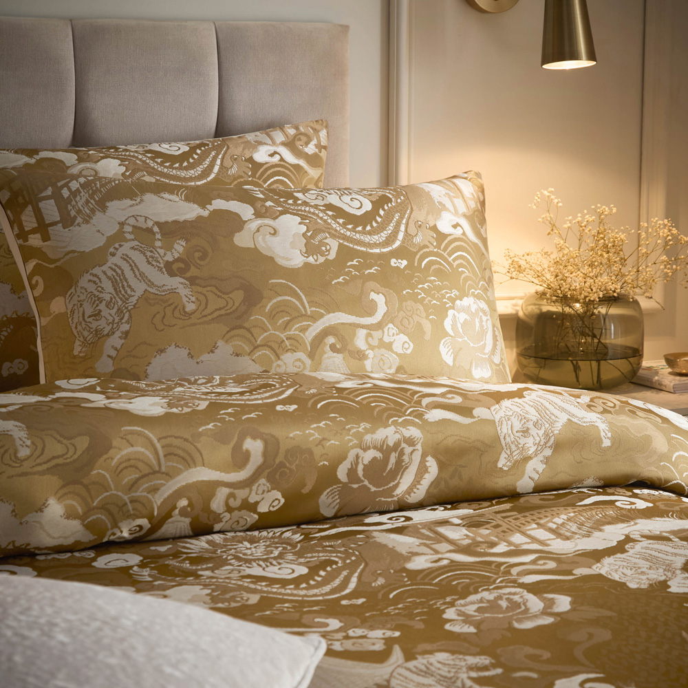 Paoletti King Size Paoletti Baransu Gold Jacquard Duvet Cover Set Image 3