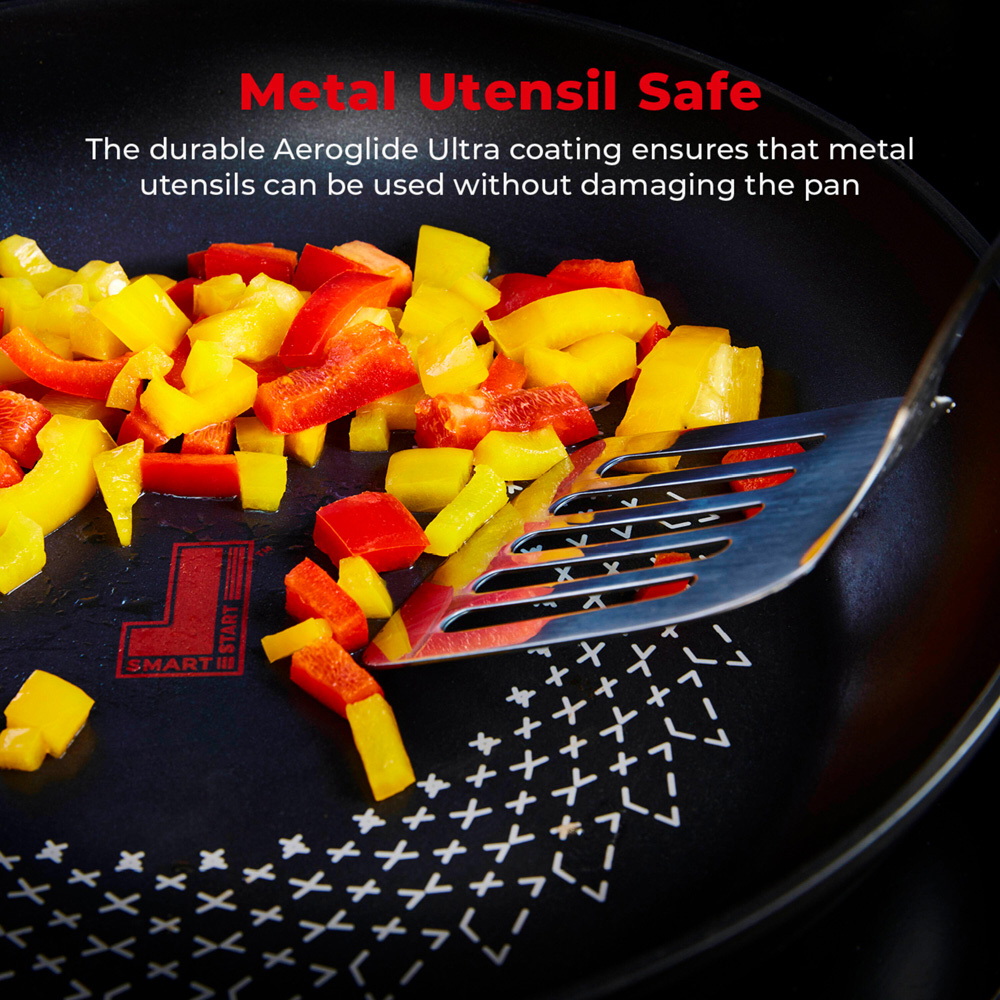 Tower Smart Start 24cm Black Ultra Forged Aluminium Non-Stick Frying Pan Image 6